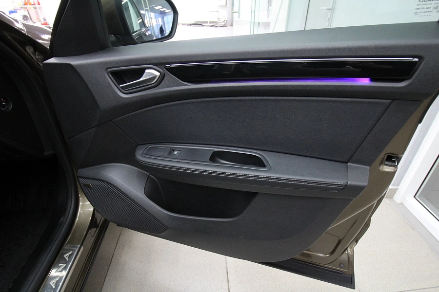 Renault Arkana, 2019г., передний привод, вариатор