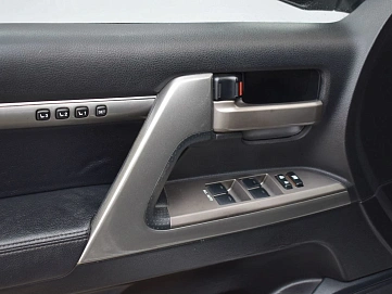 Toyota Land Cruiser, 2011г, полный привод, автомат