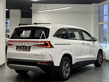 Hyundai Custin, 2024г, передний привод, автомат