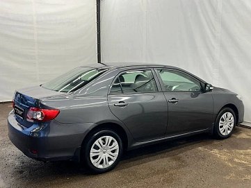 Toyota Corolla, 2010г, передний привод, механика