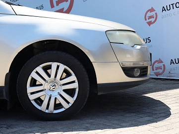 Volkswagen Passat, 2005г, передний привод, автомат