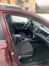 Toyota RAV4, 2018г, полный привод, вариатор