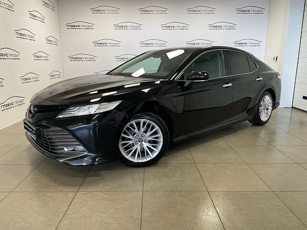 Toyota Camry, 2018г., передний привод, автомат