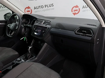 Volkswagen Tiguan, 2020г, полный привод, робот