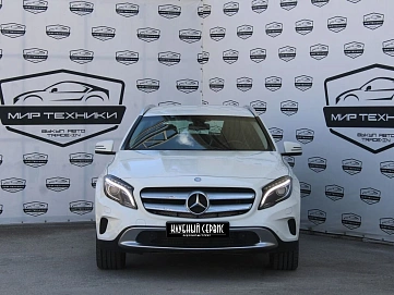 Mercedes-Benz , 2015г., полный привод, робот