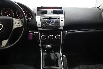 Mazda 6, 2008г, передний привод, механика