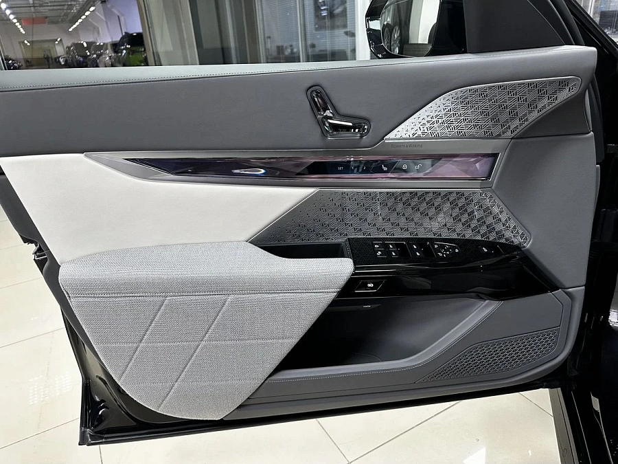 BMW , 2024г., полный привод, автомат