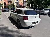 BMW 1 серии, 2012г., задний привод, автомат