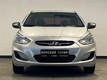 Hyundai Solaris, 2012г, передний привод, автомат