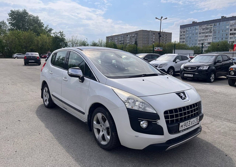 Peugeot 3008, 2011г., передний привод, автомат