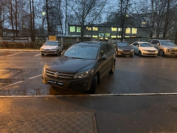 Volkswagen Tiguan, 2012г, полный привод, автомат