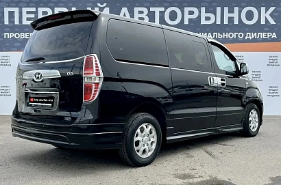 Hyundai Grand Starex, 2011г., задний привод, автомат