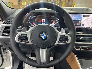 BMW X6, 2024г, полный привод, автомат