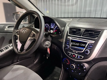 Hyundai Solaris, 2013г, передний привод, механика