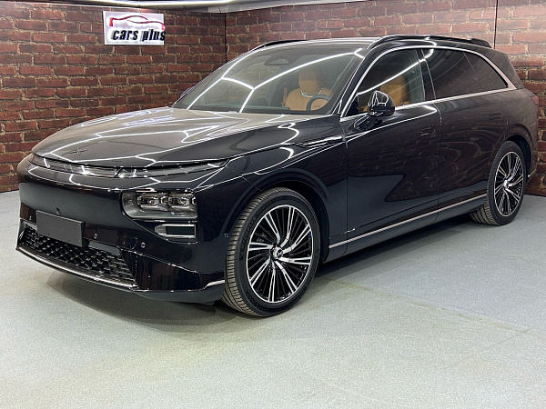 Xpeng G9, 2023г.