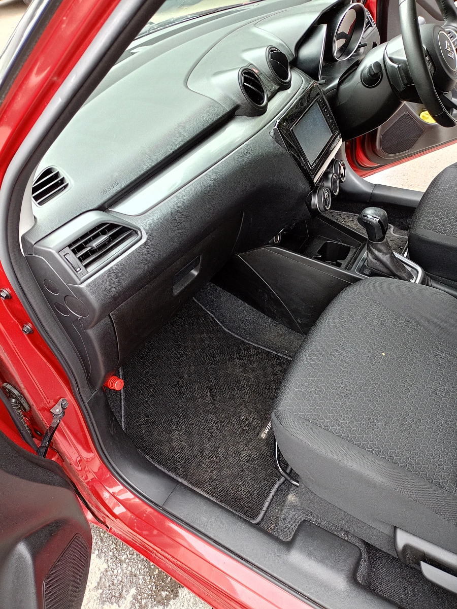 Suzuki Swift, 2018г., передний привод, вариатор