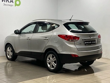 Hyundai ix35, 2010г, полный привод, автомат