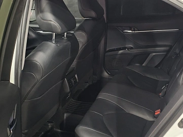 Toyota Camry, 2020г, передний привод, автомат
