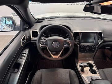 Jeep Grand Cherokee, 2013г, передний привод, автомат