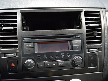 Nissan Tiida, 2013г, передний привод, автомат