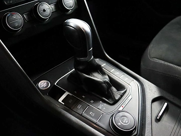 Volkswagen Tiguan, 2017г, полный привод, автомат