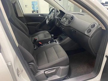 Volkswagen Tiguan, 2014г., передний привод, механика