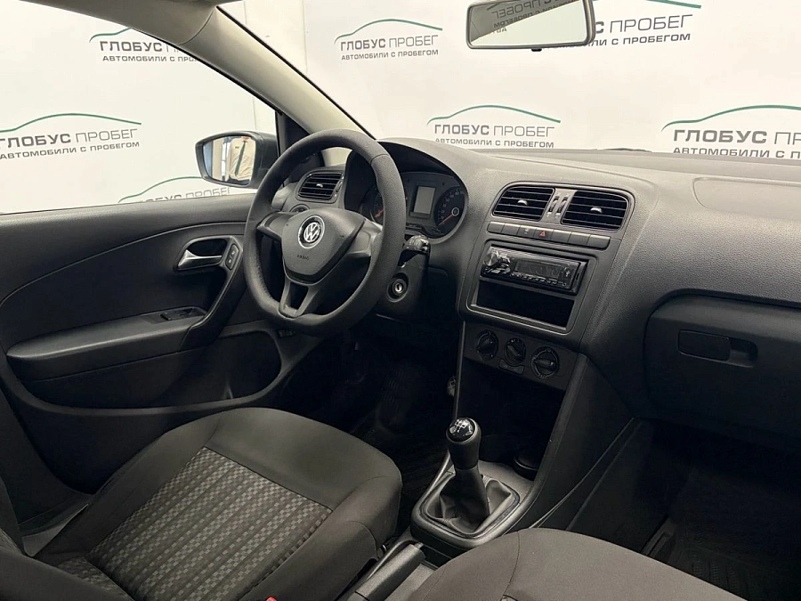 Volkswagen Polo, 2020г., передний привод, механика