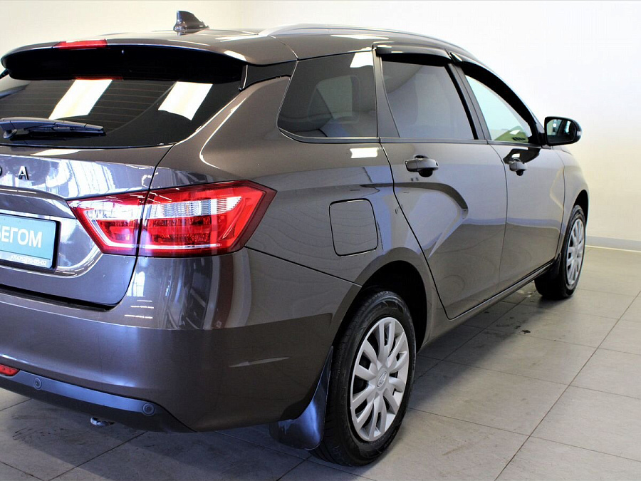 Lada (ВАЗ) , 2021г., передний привод, механика