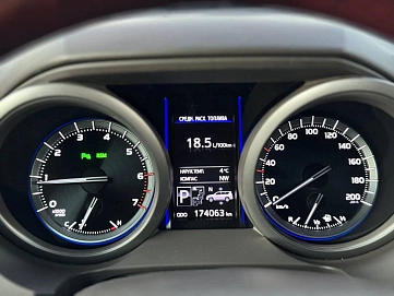 Toyota Land Cruiser Prado, 2013г, полный привод, автомат