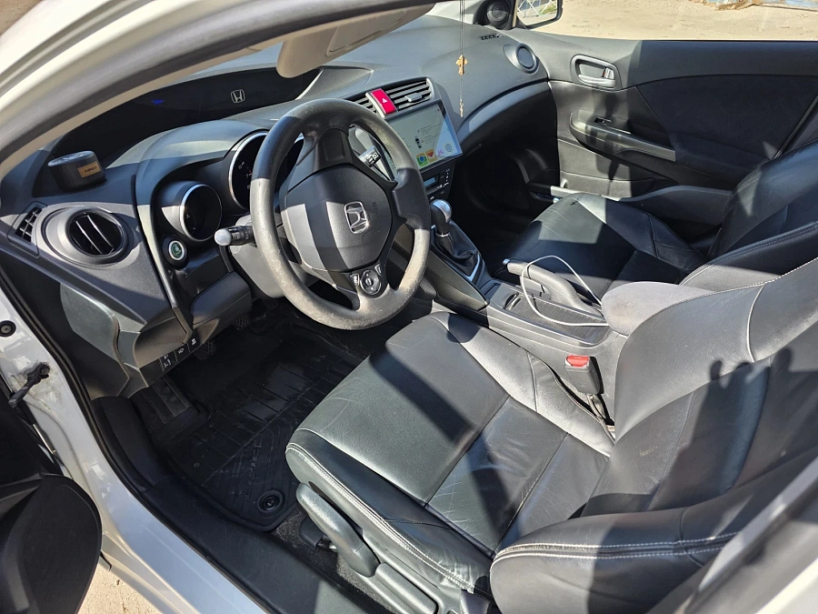 Honda Civic, 2012г., передний привод, механика
