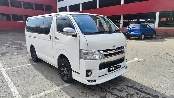 Toyota HiAce, 2015г., полный привод, автомат