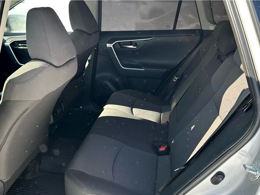 Toyota RAV4, 2021г., передний привод, вариатор