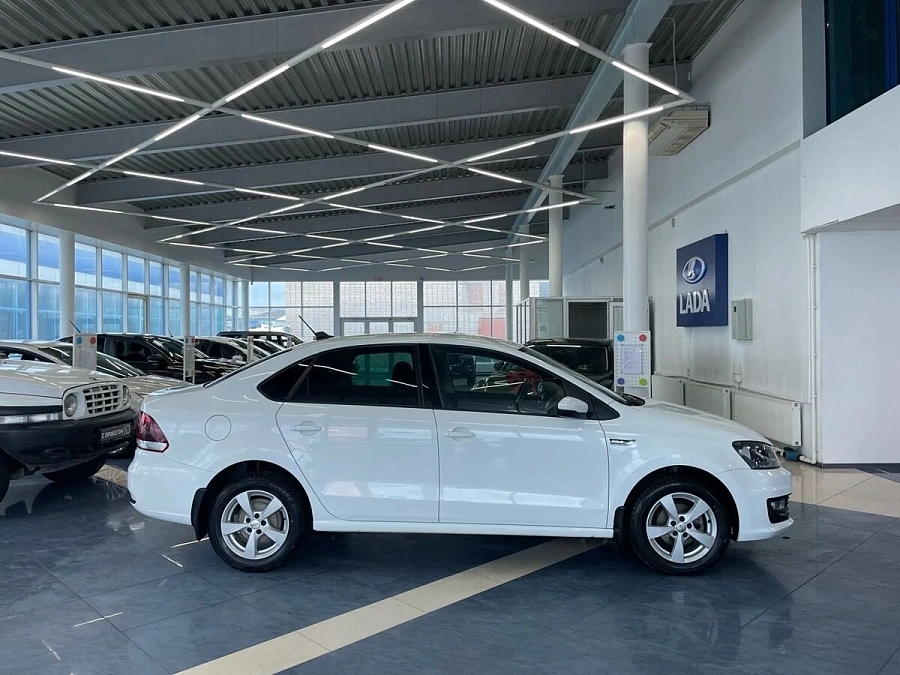 Volkswagen Polo, 2018г., передний привод, механика