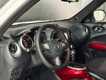 Nissan Juke, 2011г, передний привод, вариатор