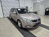 Kia Ceed, 2011г., передний привод, автомат