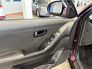 Hyundai Elantra, 2008г, передний привод, автомат