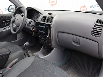 Hyundai Accent, 2010г, передний привод, механика