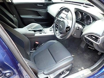 Jaguar XE, 2016г, полный привод, автомат