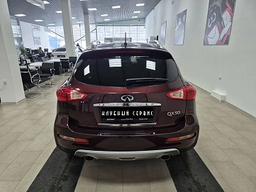 Infiniti QX50, 2016г, полный привод, автомат