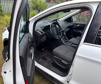 Ford Kuga, 2017г, передний привод, автомат