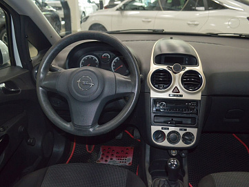 Opel Corsa, 2009г, передний привод, механика
