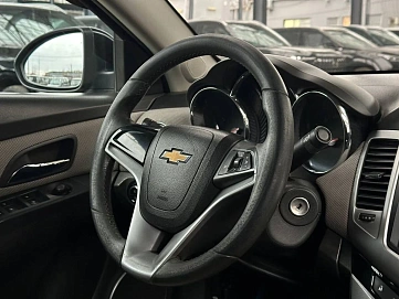 Chevrolet Cruze, 2009г, передний привод, механика