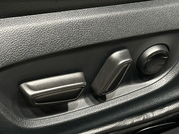 Toyota Camry, 2021г, передний привод, автомат