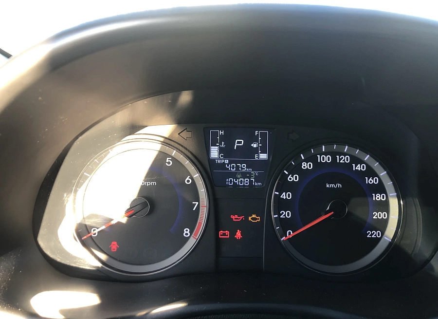 Hyundai Solaris, 2015г., передний привод, автомат