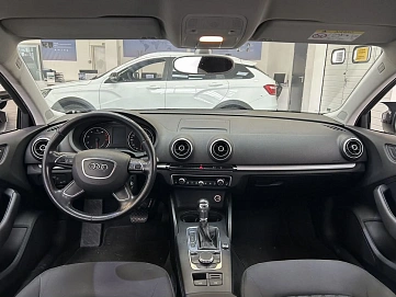 Audi A3, 2014г, передний привод, робот