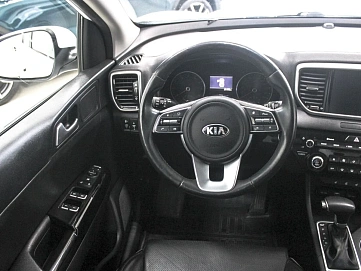 Kia Sportage, 2021г, передний привод, автомат