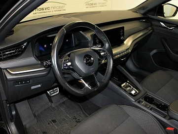 Skoda Octavia, 2021г, передний привод, автомат