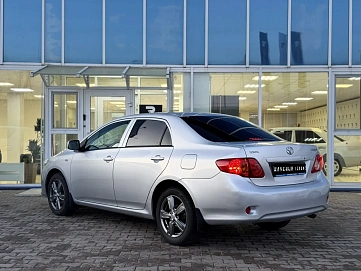 Toyota Corolla, 2010г, передний привод, автомат