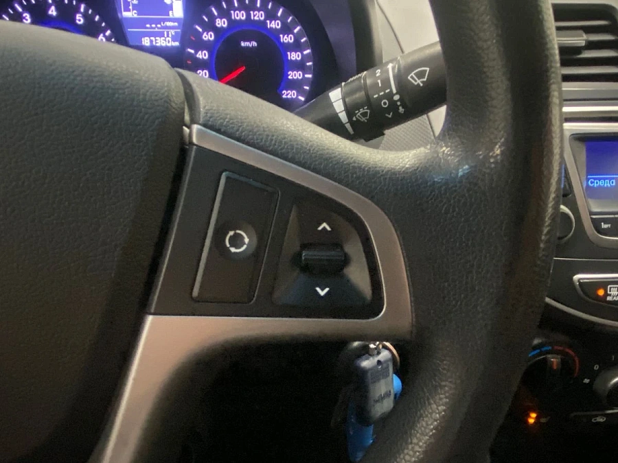 Hyundai Solaris, 2015г., передний привод, механика