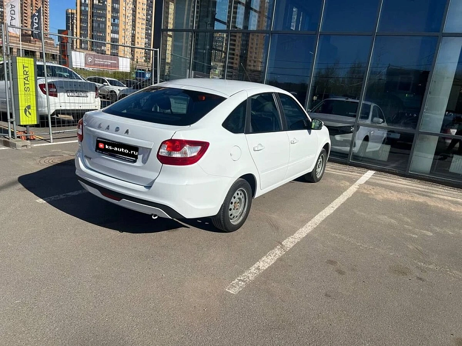 Lada (ВАЗ) Granta, 2022г., передний привод, механика
